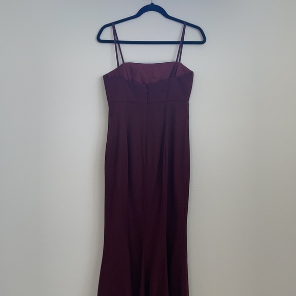 Amsale Bray Ruby crepe bridesmaid gown 4 - Picture 6 of 11
